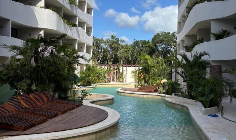 Depa amueblado en venta TULUM