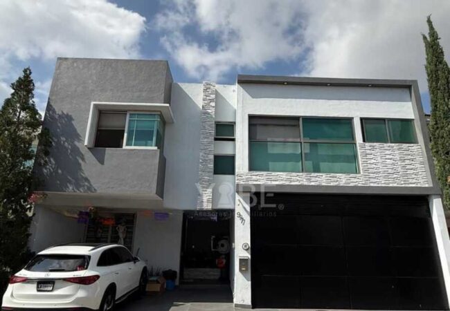 Casa en venta y renta Valdepeñas ll