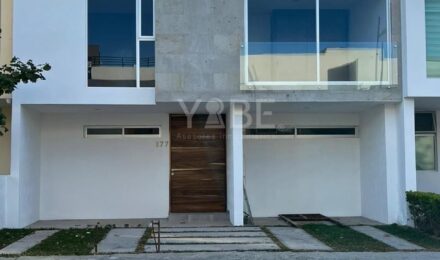 Casa en venta Solares – Acanthia