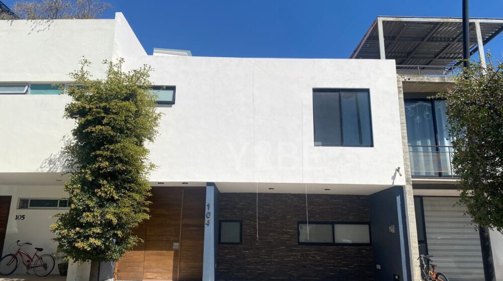 Casa en renta Solares – Acanthia