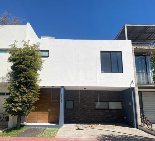 Casa en renta Solares – Acanthia