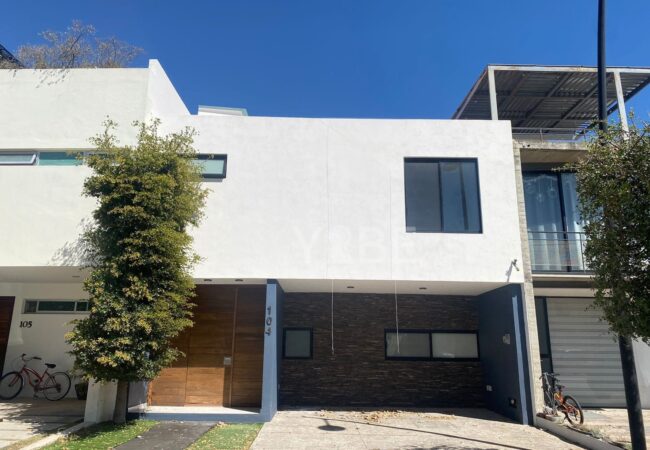 Casa en renta Solares – Acanthia