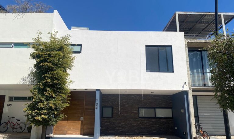 Casa en renta Solares – Acanthia