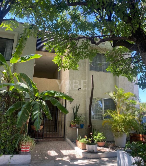 Departamento amueblado en renta La Estancia