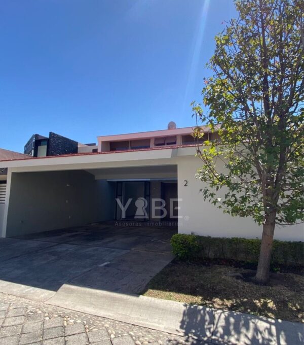 Casa en renta La Rioja – Colomos Providencia