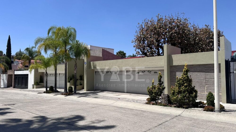 Casa en venta Bugambilias