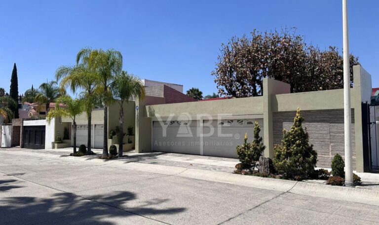 Casa en venta Bugambilias