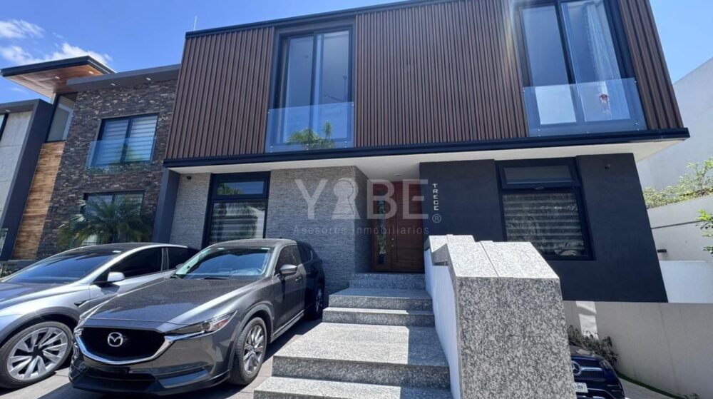 Casa en venta Valle Real- Almendros