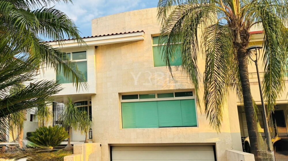 Casa en venta y renta Valle Real