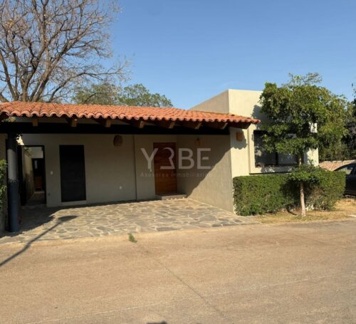 Casa en venta o renta en La Reserva Ajijic