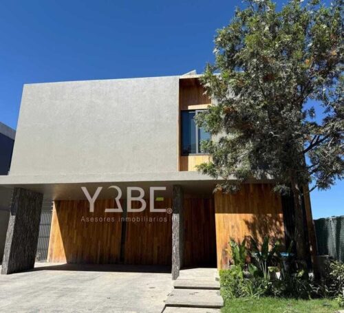 Casa en venta y renta Puerta las Lomas