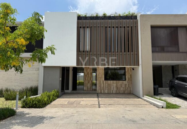 Casa en venta Valeira Habitat | Solares