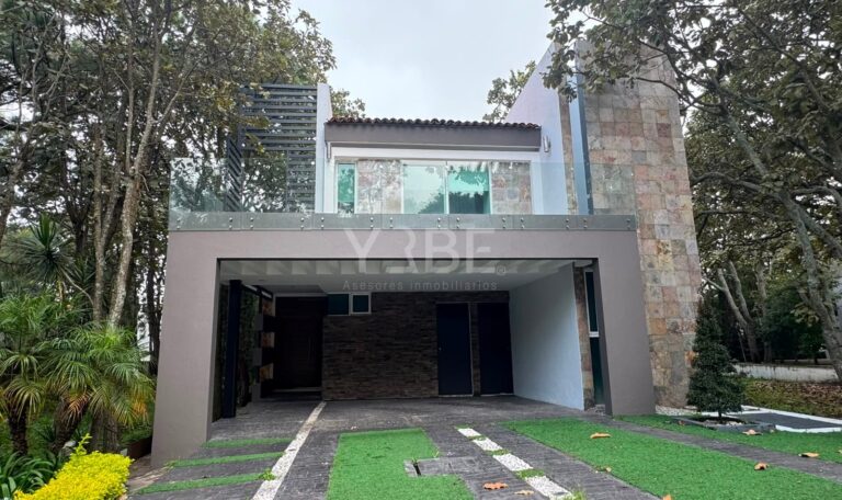 Casa en venta y renta Club de Golf El Cielo Country Club
