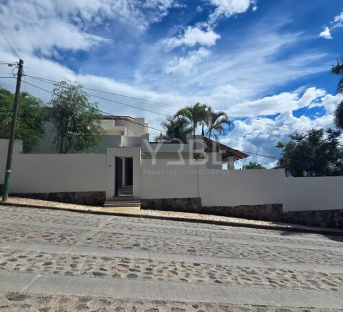 Casa en renta Raquet Club | San Juan Cosalá